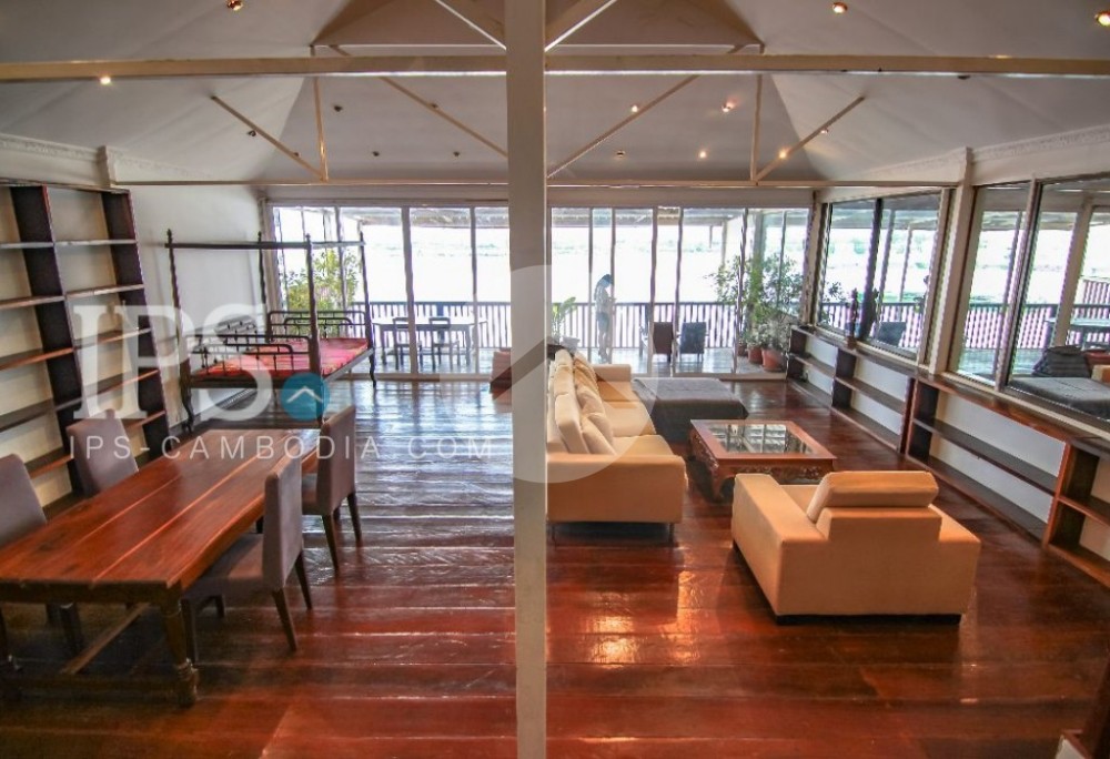 3 Apartments For Sale Along The Riverside, Phsar Kandal 1, Phnom Penh - Image 2