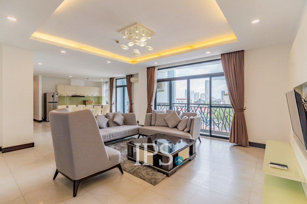 3 Bedroom Serviced Apartment For Rent - Wat Phnom, Phnom Penh - Image 2