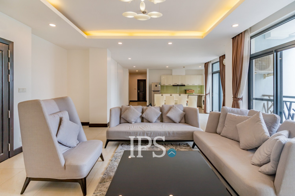 3 Bedroom Serviced Apartment For Rent - Wat Phnom, Phnom Penh