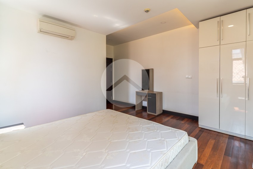 2 Bedroom Serviced Apartment  For Rent - Wat Phnom, Phnom Penh