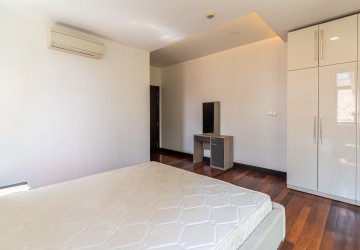 2 Bedroom Serviced Apartment  For Rent - Wat Phnom, Phnom Penh thumbnail
