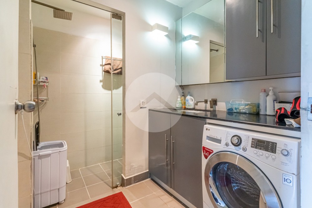 Renovated 2 Bedroom Apartment For Sale - BKK1, Phnom Penh - Image 16