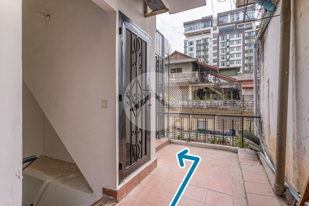 Renovated 2 Bedroom Apartment For Sale - BKK1, Phnom Penh - Image 24