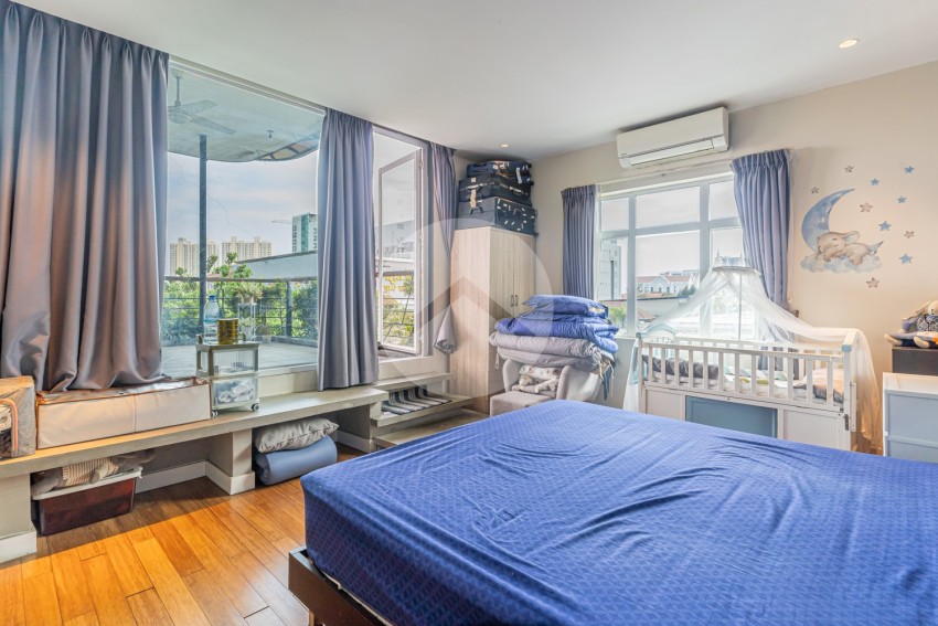 Renovated 2 Bedroom Apartment For Sale - BKK1, Phnom Penh