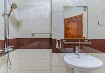 27 Sqm Serviced Apartment For Rent - BKK2, Phnom Penh thumbnail