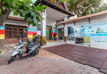 4 Bedroom Commercial Villa For Rent - Boeung Trabek, Phnom Penh thumbnail