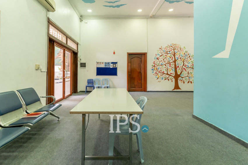 4 Bedroom Commercial Villa For Rent - Boeung Trabek, Phnom Penh