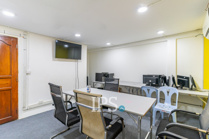 4 Bedroom Commercial Villa For Rent - Boeung Trabek, Phnom Penh