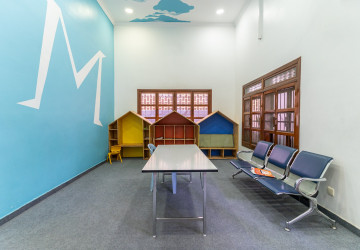 4 Bedroom Commercial Villa For Rent - Boeung Trabek, Phnom Penh thumbnail