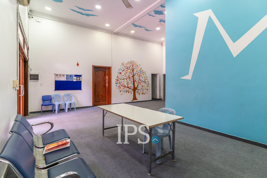 4 Bedroom Commercial Villa For Rent - Boeung Trabek, Phnom Penh