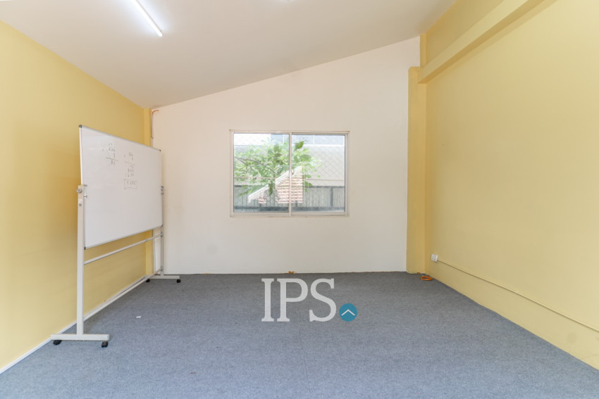 4 Bedroom Commercial Villa For Rent - Boeung Trabek, Phnom Penh