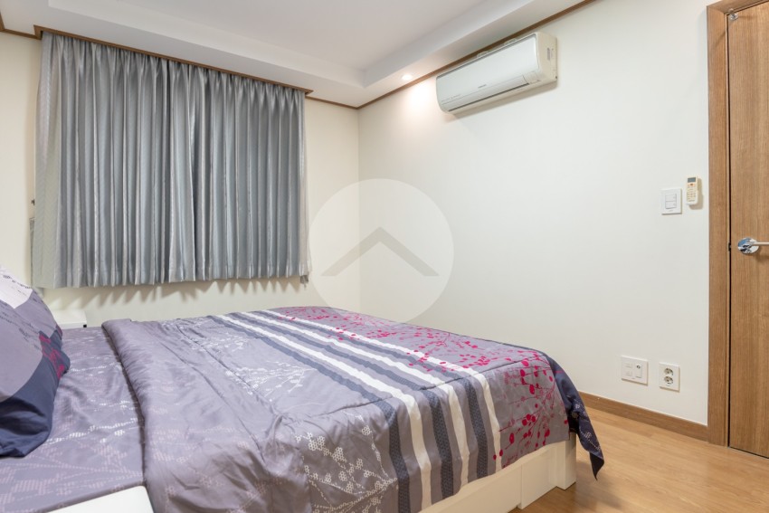 1 Bedroom Condo For Rent - De Castle Royal, BKK1, Phnom Penh
