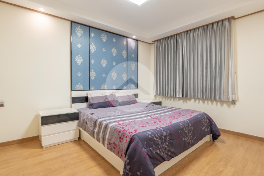 1 Bedroom Condo For Rent - De Castle Royal-BKK1, Phnom Penh