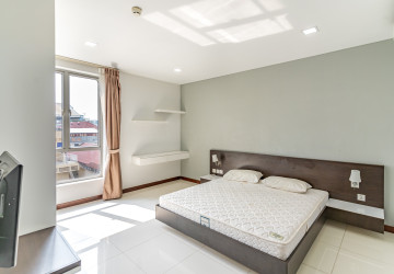 1 Bedroom Serviced Apartment For Rent - Tonle Bassac, Phnom Penh thumbnail