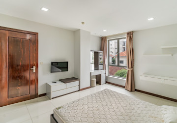 1 Bedroom Serviced Apartment For Rent - Tonle Bassac, Phnom Penh thumbnail