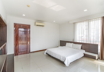 2 Bedroom Serviced Apartment For Rent - Tonle Bassac, Phnom Penh thumbnail