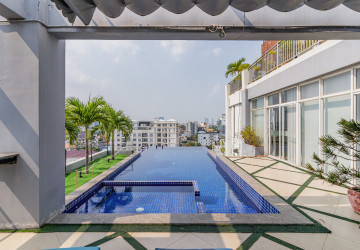 2 Bedroom Serviced Apartment For Rent - Tonle Bassac, Phnom Penh thumbnail