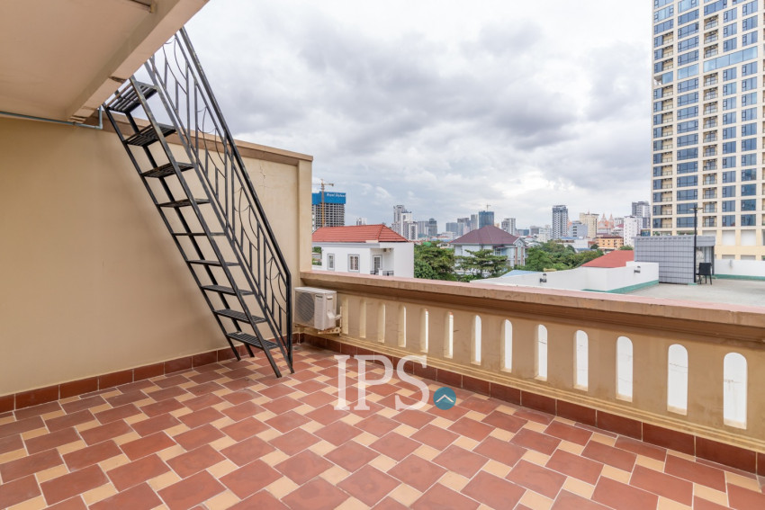 4 Bedroom Townhouse For Rent - Phsar Deum Thkov, Phnom Penh