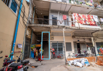 Renovated 1 Bedroom Apartment For Rent - Daun Penh, Phnom Penh thumbnail