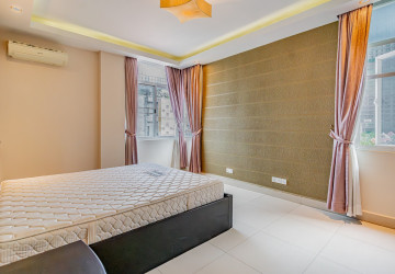 2 Bedroom Serviced Apartment For Rent - BKK1, Phnom Penh thumbnail