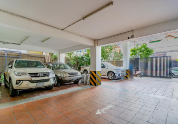 2 Bedroom Serviced Apartment For Rent - BKK1, Phnom Penh thumbnail