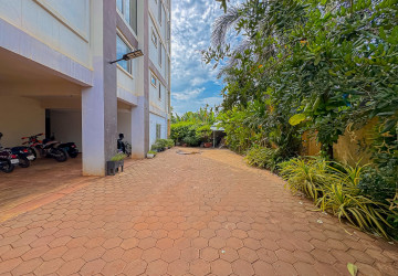 2 Bedroom Apartment For Rent - Sala Kamreuk, Siem Reap thumbnail