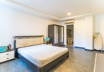 2 Bedroom Serviced Apartment For Rent - Beoung Raing, Phnom Penh thumbnail