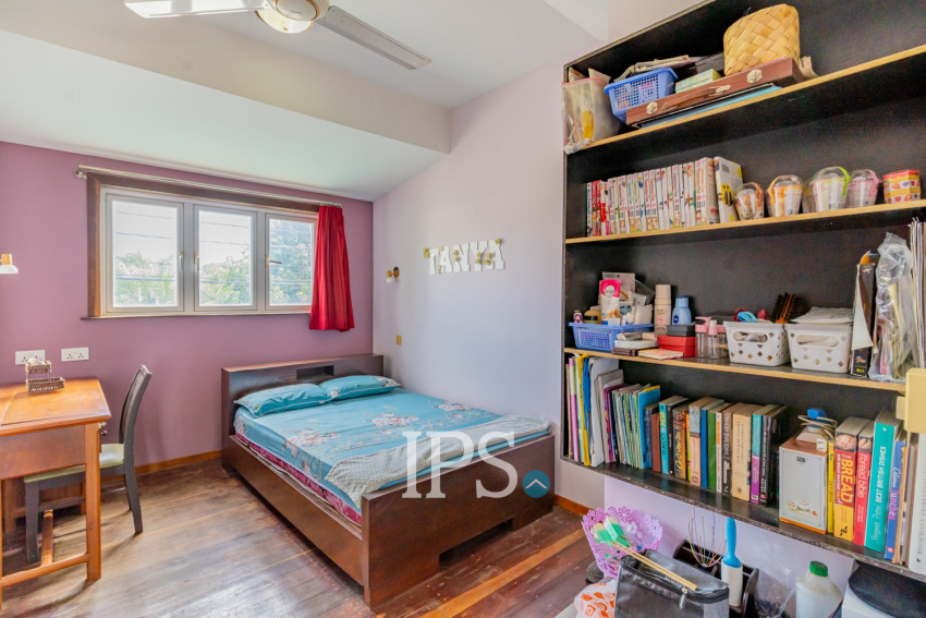 6 Bedroom House For Sale - Takhmao, Kandal