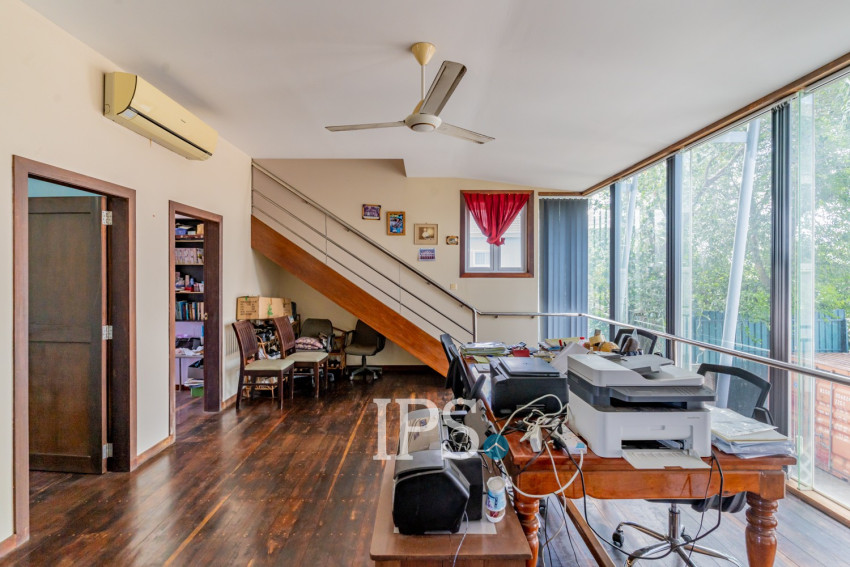 6 Bedroom House For Sale - Takhmao, Kandal