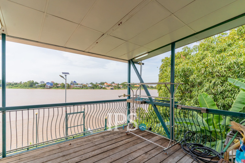 6 Bedroom House For Sale - Takhmao, Kandal