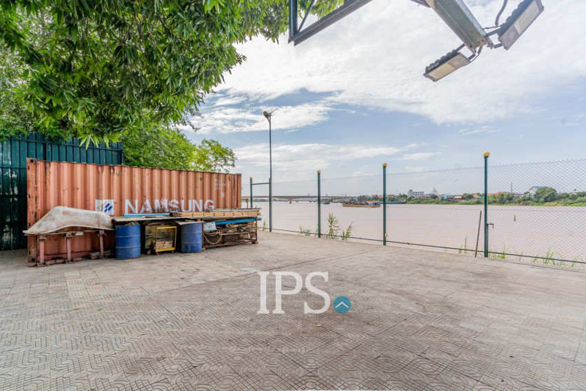 6 Bedroom House For Sale - Takhmao, Kandal