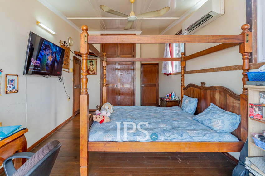 6 Bedroom House For Sale - Takhmao, Kandal