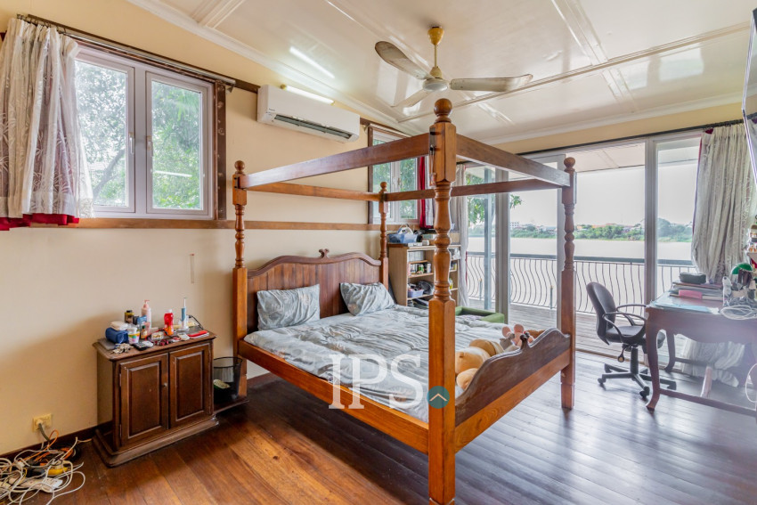 6 Bedroom House For Sale - Takhmao, Kandal