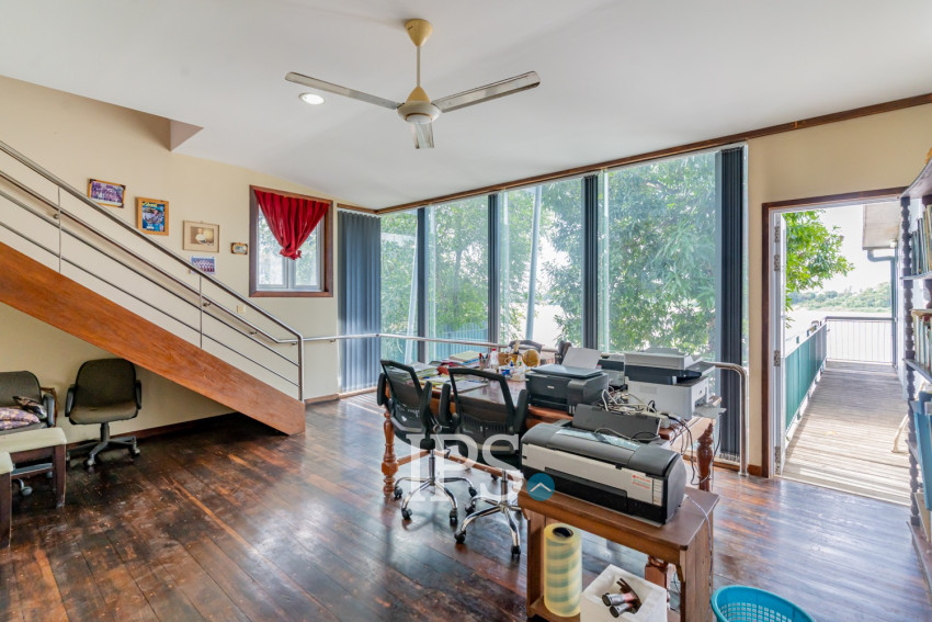 6 Bedroom House For Sale - Takhmao, Kandal