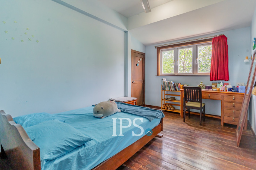 6 Bedroom House For Sale - Takhmao, Kandal