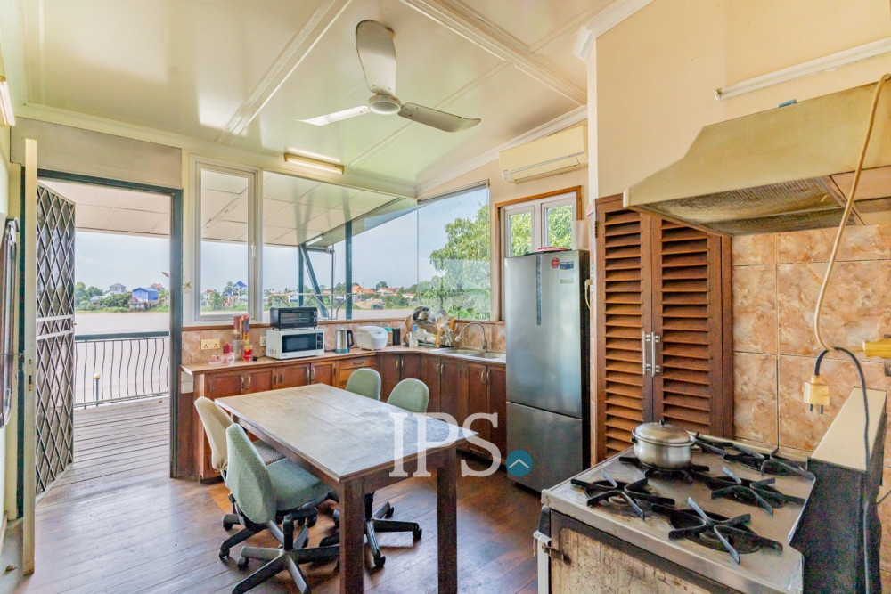 6 Bedroom House For Sale - Takhmao, Kandal - Image 11
