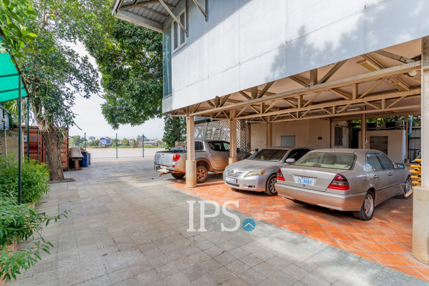 6 Bedroom House For Sale - Takhmao, Kandal