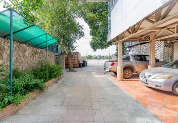 6 Bedroom House For Sale - Takhmao, Kandal thumbnail