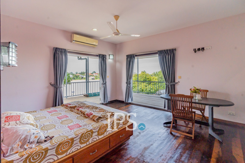 6 Bedroom House For Sale - Takhmao, Kandal