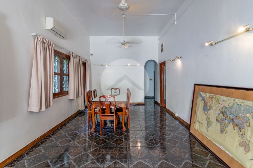 5 Bedroom Villa For Rent - Tonle Bassac, Phnom Penh