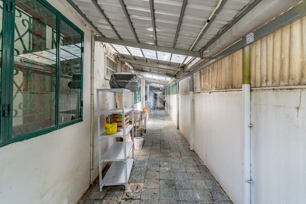 5 Bedroom Villa For Rent - Tonle Bassac, Phnom Penh - Image 29