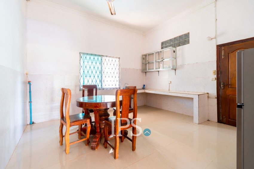 ផ្ទះ 3 បន្ទប់គេងសម្រាប់ជួល - សាលាកំរើក សៀមរាប