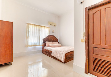 3 Bedroom House For Rent - Sala Kamreuk, Siem Reap thumbnail