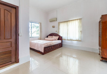 3 Bedroom House For Rent - Sala Kamreuk, Siem Reap thumbnail