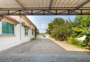 3 Bedroom House For Rent - Sala Kamreuk, Siem Reap thumbnail