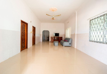 3 Bedroom House For Rent - Sala Kamreuk, Siem Reap thumbnail