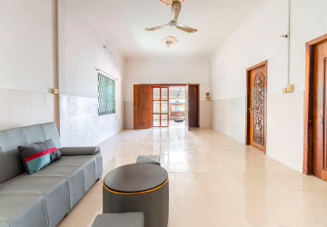 3 Bedroom House For Rent - Sala Kamreuk, Siem Reap thumbnail