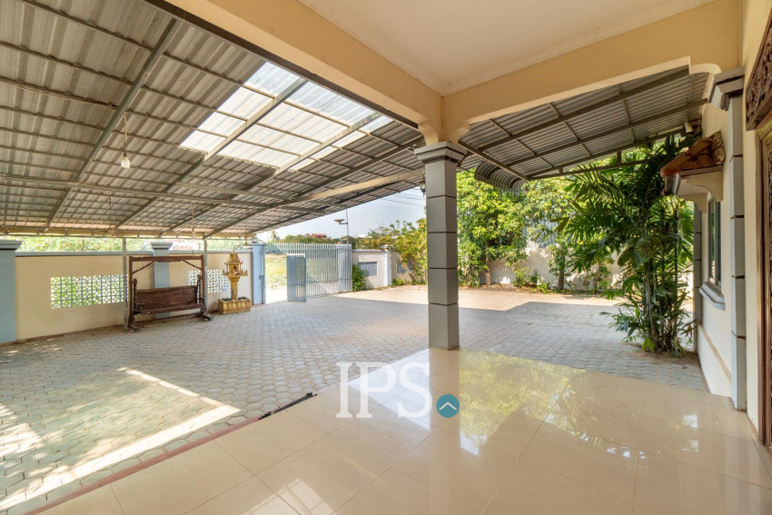 ផ្ទះ 3 បន្ទប់គេងសម្រាប់ជួល - សាលាកំរើក សៀមរាប