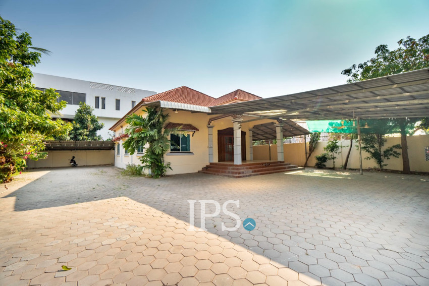 ផ្ទះ 3 បន្ទប់គេងសម្រាប់ជួល - សាលាកំរើក សៀមរាប