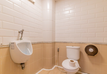 240 Sqm Retail Space For Rent - Tonle Bassac, Phnom Penh thumbnail